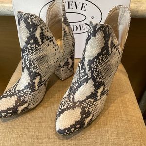 Steven Madden boots